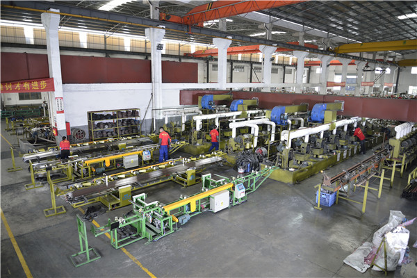 佛山不銹鋼管廠家生產(chǎn)車間 佛山不銹鋼管廠家生產(chǎn)車間