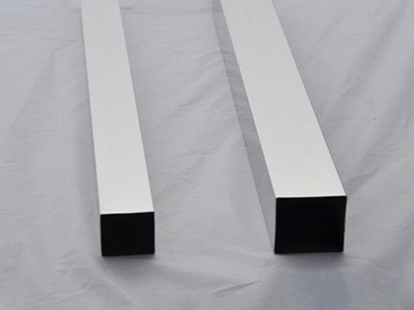 管鋼強(qiáng)不銹鋼管廠家