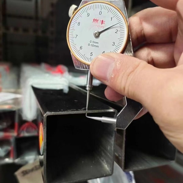 不銹鋼亮面矩形管 不銹鋼亮面矩形管